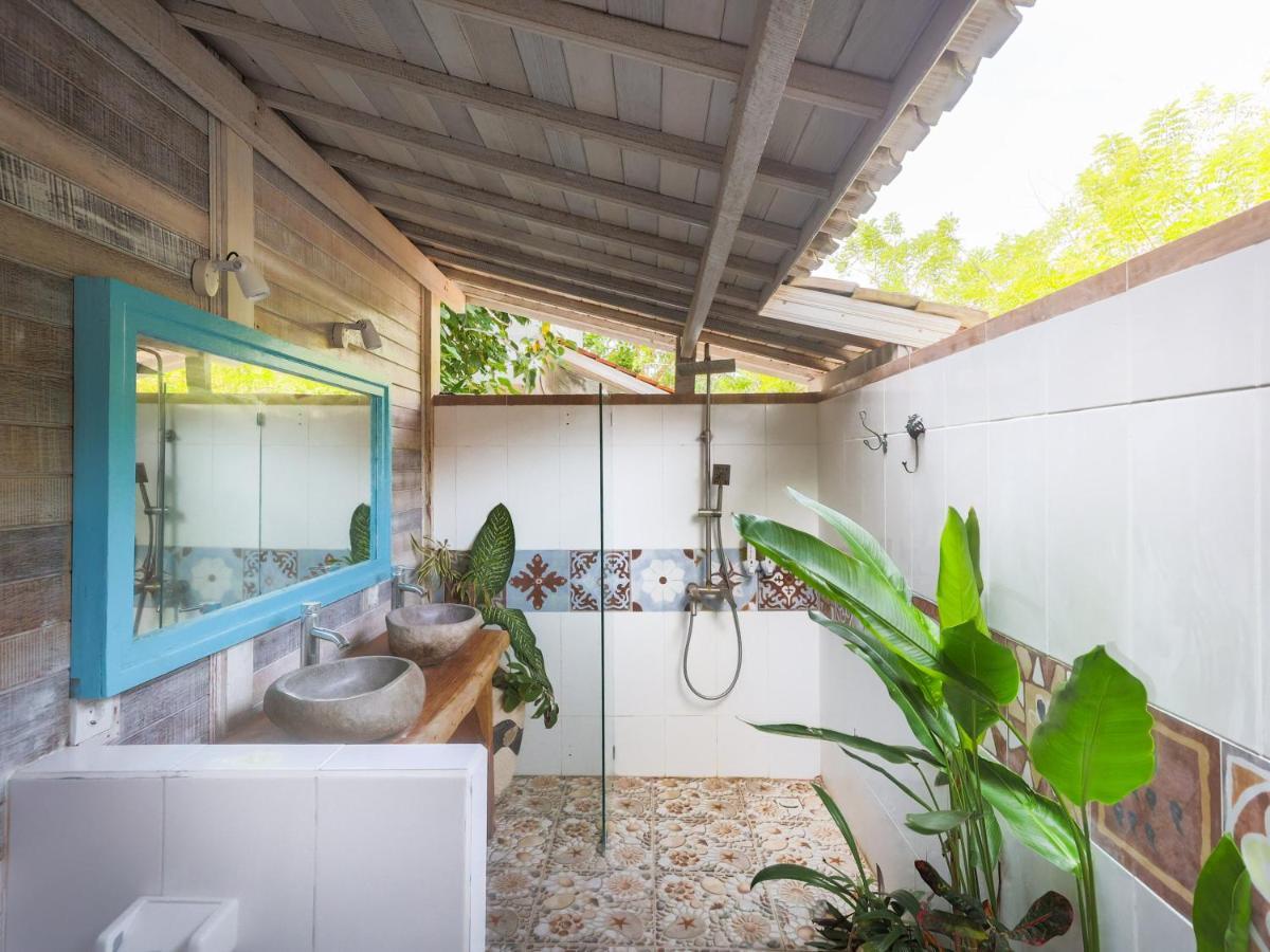Lembo Lagoon Bungalows Nusa Lembongan  Exterior photo